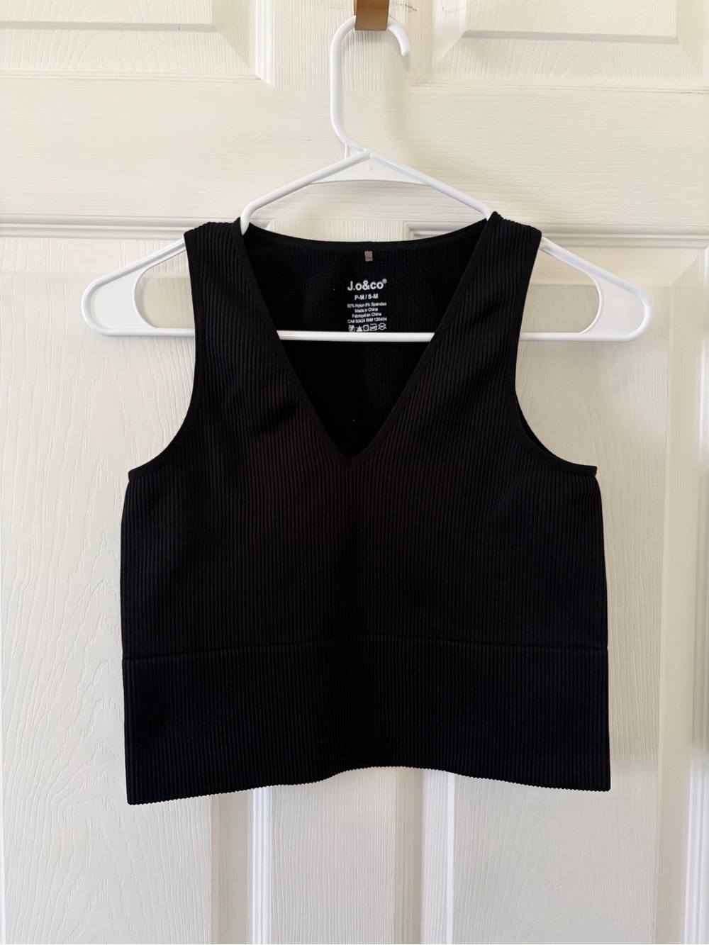 J.o&co Black Ribbed V-Neck Sleeveless Crop Top